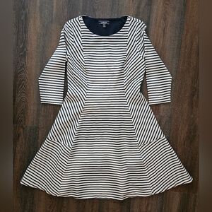 Lands' End Dress Women’s Size M Petite Navy Blue White Diagonal Stripe Fit Flare
